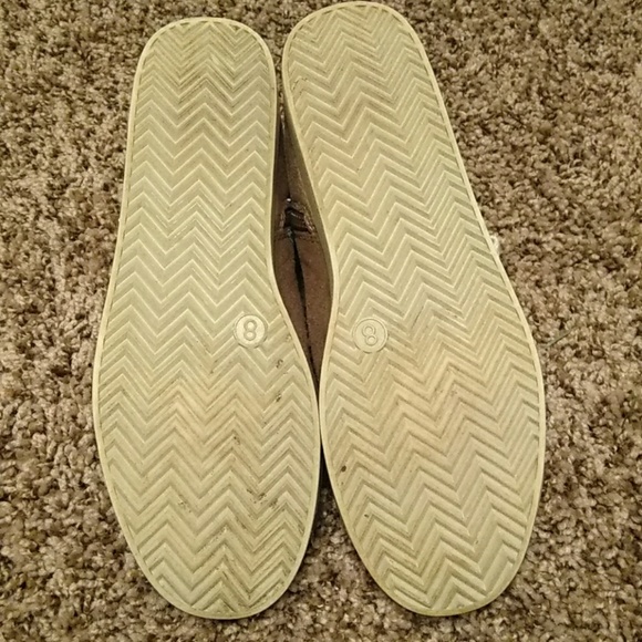 Studded boots - Picture 5 of 6